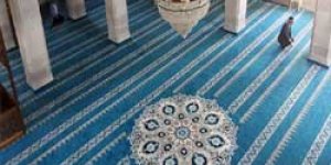 Evliya Camii’nin Halıları Yenilendi