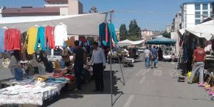 Bayram pazarı kuruldu