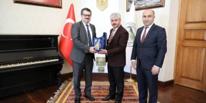 Azerbaycan Ankara Büyükelçisi Hazer İbrahim Kars'ta