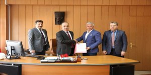 Kars'ta Aynalı köyü Tersip bendi ve ıslah sekisi inşaat sözleşmesi imzalandı