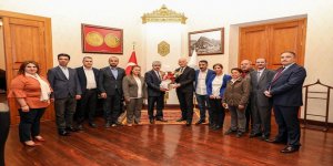 Turizmcilerden Vali Doğan’a ziyaret