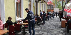 Kars’ta polis, okul çevrelerinde uygulama yaptı