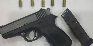 Yolcu otobüsünde ruhsatsız tabanca ele geçirildi