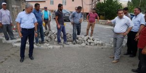 Kağızman’da köy içi yolları parke oluyor
