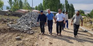 Kaymakam Öter köylerde yol çalışmalarını inceledi