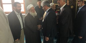 Kars'ta Bayram Namazında camiler doldu taştı