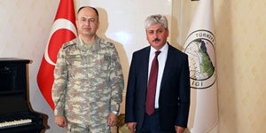 Tugay Komutanı Tuğgeneral Özgür Nuhut, Vali Doğan’ı ziyaret etti