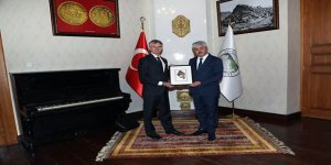 Kanada Büyükelçisi Cooter, Vali Doğan’ı ziyaret etti