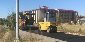 KAÜ’de asfalt çalışması başladı