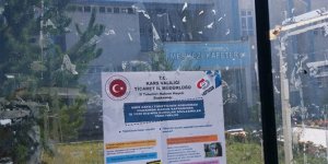 Kars İl Tüketici Hakem Heyeti afişle bilgilendirme yapıyor