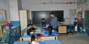 Arpaçay Kaymakamı Abdil Koç, köy okullarını ziyaret etti