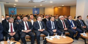 Kars Valisi Türker Öksüz, E-Belediye Bilgi Sistemi Projesi Eğitim toplantısına katıldı