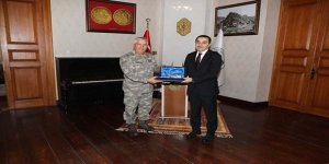 9. Kolordu Komutanı Tümgeneral Tarakçı, Vali Öksüz’ü ziyaret etti