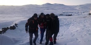 Mahsur kalan hastalar 6 saatlik çalışmayla hastaneye yetiştirildi