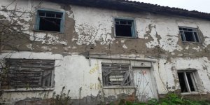 Karslılar metruk binaların yıkılmasını istiyor