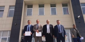Kars MHP’den Belediye Meclis Üyeleri istifa etti