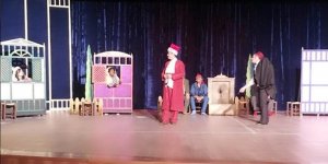 Evlendirme tiyatro oyunu sahnelendi