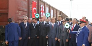 Türkiye ile Gürcistan arasındaki ilk ihracat treni Erzurum’dan hareket etti 