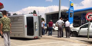 Trafik kazası mucize eseri ucuz atlatıldı