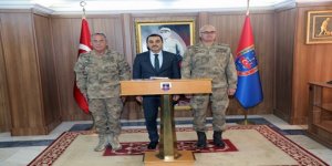 Vali Türker Öksüz, Jandarma Komutanlığını ziyaret etti