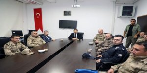 Vali Türker Öksüz, Kağızman Komando Taburunu ziyaret etti