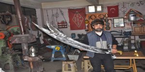 Karslı demirci Hz. Ali’nin kılıcı Zülfikar’ın modelini yaptı