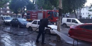 Kars Belediyesi kaldırımları yıkıyor