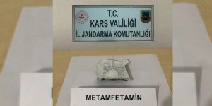 Kars’ta 11 gram esrar yakalandı
