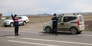 Kars’ta jandarmadan cep telefonu ve kırmızı ışık uygulaması