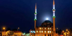 Işkılı Camii minarelerinden İstiklal Marşı yayınlandı
