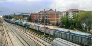 Türkiye'nin tek seferde en uzağa giden en uzun ihracat treni yolda