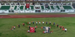Kars Stadyumunda İstiklal Marşı yankılandı