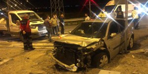 Kars’ta otomobil ile kamyonet çarpıştı: 3 yaralı!