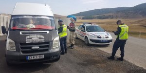 Jandarma 2 bin 179 araç ve sürücüsünü denetlendi