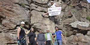 Karslı dağcılar bir ilki hayata geçirdi