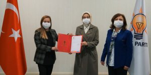 Zelal Sara, AK Parti Kars Kadın Kolları Başkanlığına getirildi