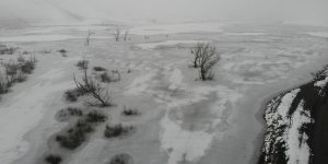 Kars’ın soğuğu baraj dondurdu