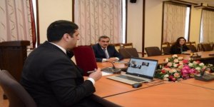 Nahçıvan Devlet Üniversitesi ile Kafkas Üniversitesi arasında online sözleşme imzalandı
