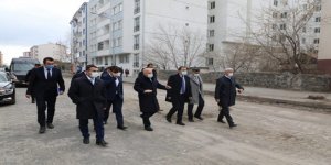 Erzurum Büyükşehir Belediye Başkanı Mehmet Sekmen Kars'ta