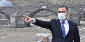 Vali Öksüz’den sokak hayvanları için duyarlılık çağrısı!