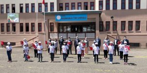 Milli Eğitim Bakanlığı Genel Müdürü Şensoy, okulları ziyaret etti