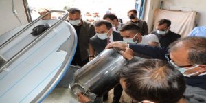 Vali Türker Öksüz, Burcalı Köyü’nde soğutma tankı ve seyyar sağım makinesi dağıtılan işletmeleri ziyaret etti
