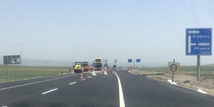Arpaçay-Çıldır yolunda hummalı çalışma sürüyor