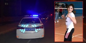 Kars’ta otomobilin çarptığı hala, yaşam mücadelesini kaybetti