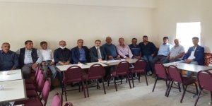 Yasin Aşkın Yıldırım, Akyaka İlçe ve Köy Muhtarlarıyla bir araya geldi