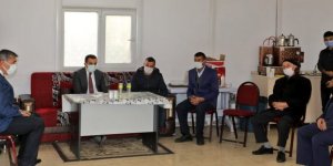 Vali Türker Öksüz, şehitlerimizin ve gazilerimizin aziz hatıralarına sahip çıkıyor