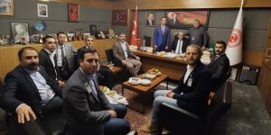 Milletvekili ve Komisyon Başkanı Prof. Dr. Yunus Kılıç'ı Kars'tan veteriner hekim ve aynı zamanda öğrencileri ziyaret etti