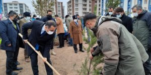 Kars’ta fidanlar toprakla buluştu