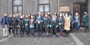 Kars’ta avukatlar kadına şiddet için toplandı