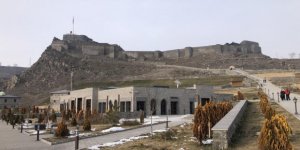 Kars Kalesi ve Kümbet Cami yoğun ilgi görüyor